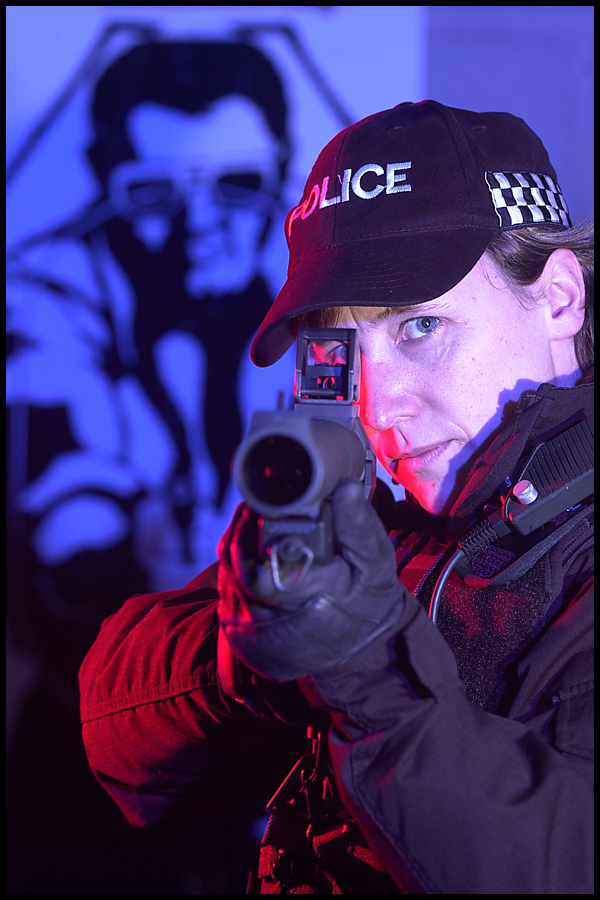  Police Officers from the Armed Response Team practice at Devon & Cornwall Police HQ, Middlemoor, Exeter. CLIENT: Devon & Cornwall Police